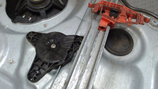 Foto: FENSTERHEBER HINTEN RECHTS ELEKTRISCH eines Fiat Croma 2.2 16V
