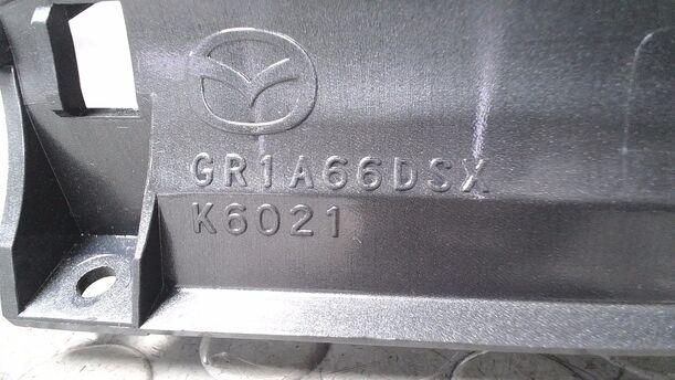 Foto: RADIOBLENDE/ BEDIENEINHEIT RADIO eines Mazda 6 Sport Kombi 2.0 City