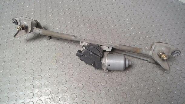 Foto: SCHEIBENWISCHERMOTOR VORN eines Mazda 6 Sport Kombi 2.0 City
