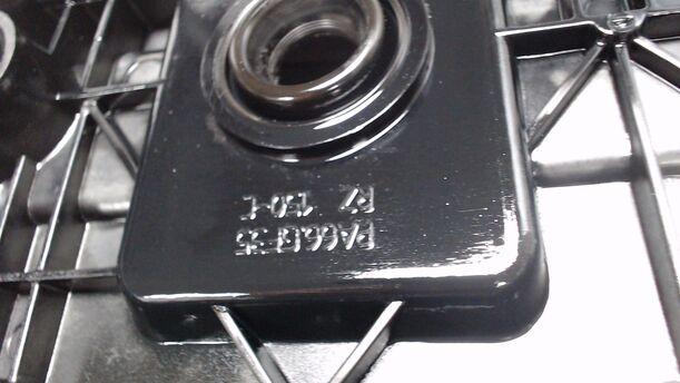 Foto: VENTILDECKEL ( D6BA ) eines Ford Mondeo 2.0 Turnier TDCi City