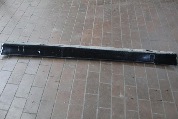 Foto: SEITENSCHWELLER / SCHWELLERSPOILER LINKS eines Mercedes-Benz C 220 D City