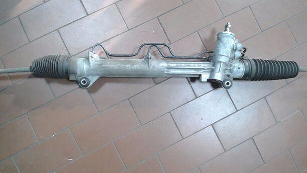 Foto: SERVOLENKUNG eines Ford Fiesta