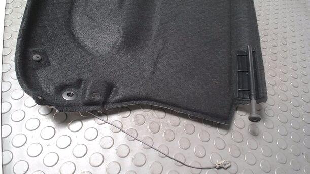 Foto: HUTABLAGE ( 4/5 TÜRER ) eines Ford Fiesta