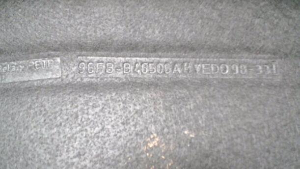 Foto: HUTABLAGE ( 4/5 TÜRER ) eines Ford Fiesta