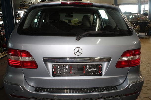 Foto: HECKKLAPPE/ HECKDECKEL eines Mercedes-Benz B 200 CDI Autotronic