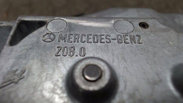 Foto: LENKSCHLOSS / ZÜNDSCHLOSS eines Mercedes-Benz C 220 D