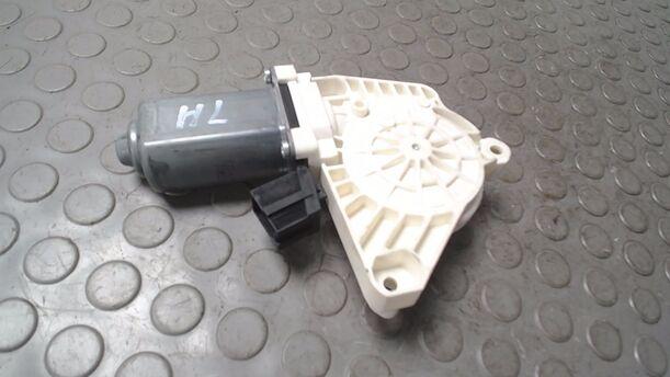 Foto: FENSTERHEBERMOTOR HINTEN LINKS eines Mercedes-Benz B 200 CDI Autotronic