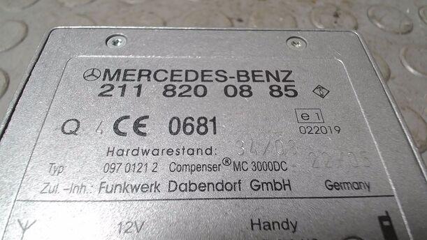 Foto: ANTENNENVERSTÄRKER eines Mercedes-Benz B 200 CDI Autotronic