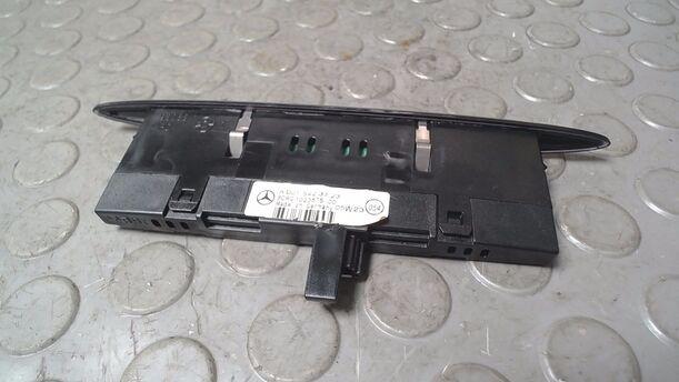 Foto: PARKTRONIC SENSOR/ PDC ANZEIGE eines Mercedes-Benz B 200 CDI Autotronic