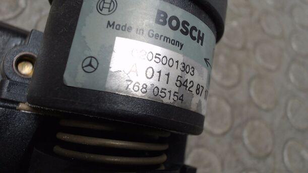 Foto: GASPEDAL STELLMOTOR / GEBER eines Mercedes-Benz C 220 D