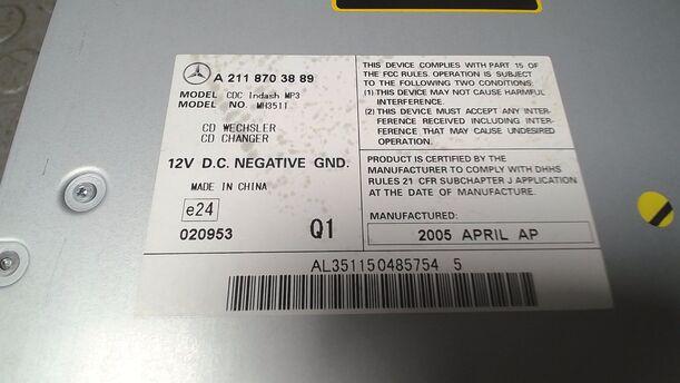 Foto: 6 FACH CD WECHSLER eines Mercedes-Benz B 200 CDI Autotronic