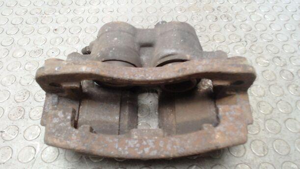 Foto: BREMSSATTEL HINTEN RECHTS eines Mercedes-Benz 410 D  904.662
