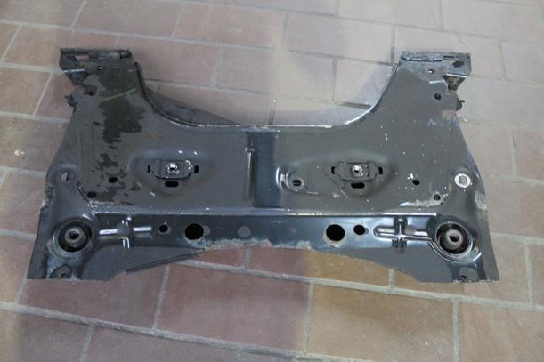 Foto: VORDERACHSE / ACHSE VORN eines Nissan Micra 1.2