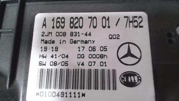 Foto: INNENLEUCHTE eines Mercedes-Benz B 200 CDI Autotronic