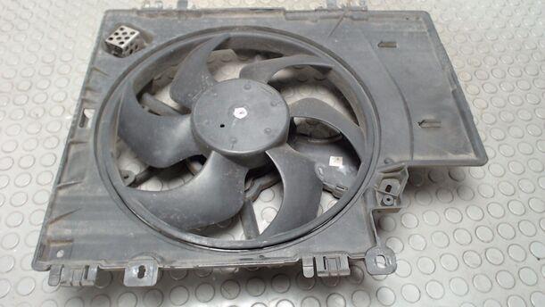 Foto: ELEKTROLÜFTER eines Nissan Micra 1.2