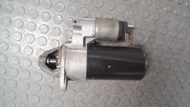 Foto: ANLASSER / STARTER  BOSCH eines Mercedes-Benz B 200 CDI Autotronic