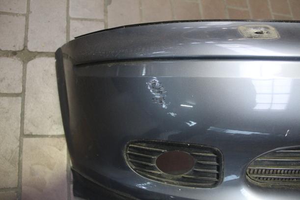 Foto: STOSSFÄNGER/ STOßSTANGE VORN ( FACELIFT ) eines Opel Vectra 1.6 Caravan