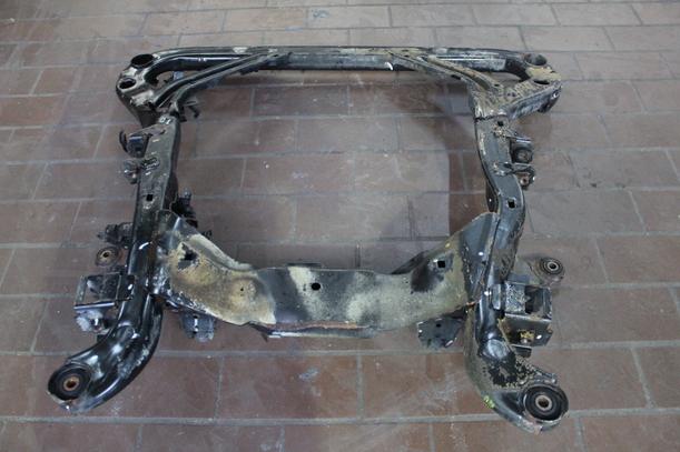 Foto: VORDERACHSE/ ACHSE VORN eines Opel Vectra 1.6 Caravan