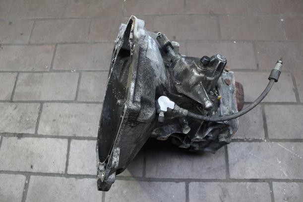 Foto: SCHALTGETRIEBE F17 C394 eines Opel Vectra 1.6 Caravan