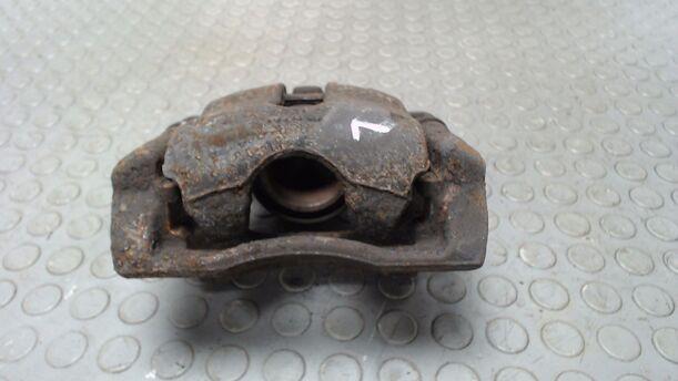 Foto: BREMSSATTEL VORN LINKS eines Nissan Micra 1.2