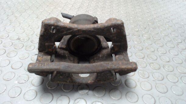 Foto: BREMSSATTEL VORN LINKS eines Nissan Micra 1.2
