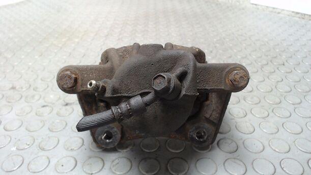 Foto: BREMSSATTEL VORN LINKS eines Nissan Micra 1.2