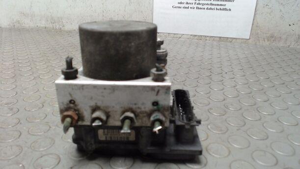 Foto: HAUPTBREMSAGGREGAT ABS eines Nissan Micra 1.2