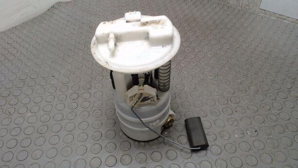 Foto: KRAFTSTOFFPUMPE eines Nissan Micra 1.2