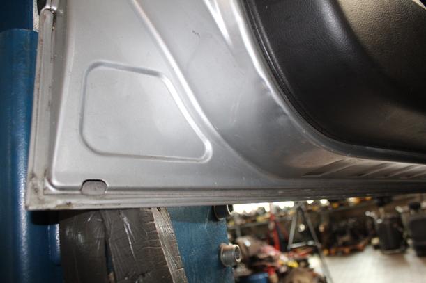 Foto: TÜR VORN LINKS ( 4/5 TÜRER ) eines Peugeot 307 HDi SW 110
