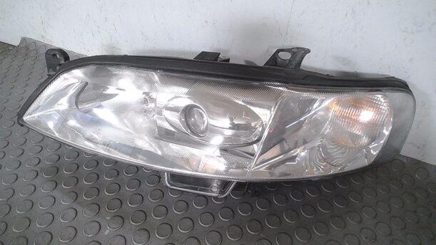 Foto: XENON SCHEINWERFER LINKS ( FACELIFT ) eines Opel Vectra 1.6 Caravan