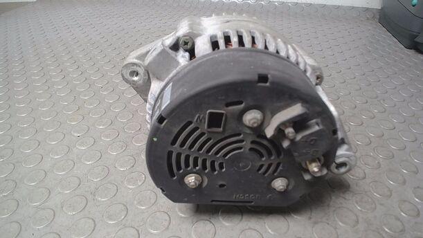 Foto: LICHTMASCHINE BOSCH eines Opel Vectra 1.6 Caravan