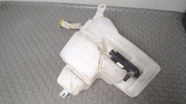 Foto: SCHEIBENWASCHBEHÄLTER ( XENON ) eines Opel Vectra 1.6 Caravan