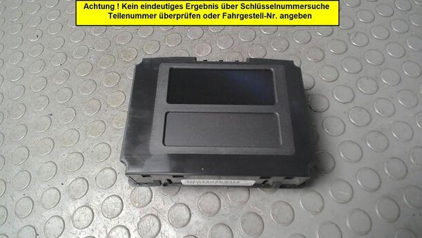 Foto: DISPLAY/ BILDSCHIRM eines Opel Vectra 1.6 Caravan