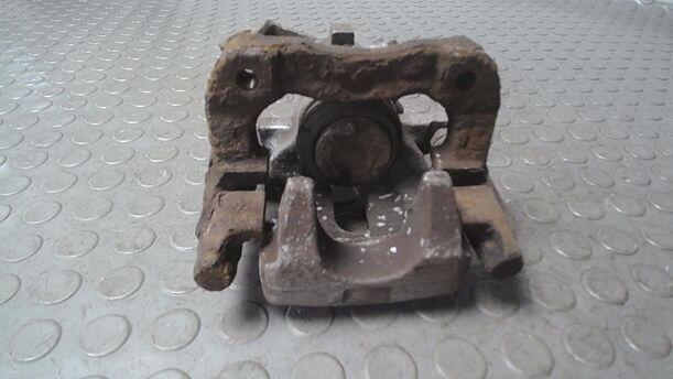 Foto: BREMSSATTEL HINTEN LINKS ( LUCAS ) eines Peugeot 307 HDi SW 110