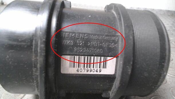 Foto: LUFTMASSENMESSER SIEMENS eines Peugeot 307 HDi SW 110