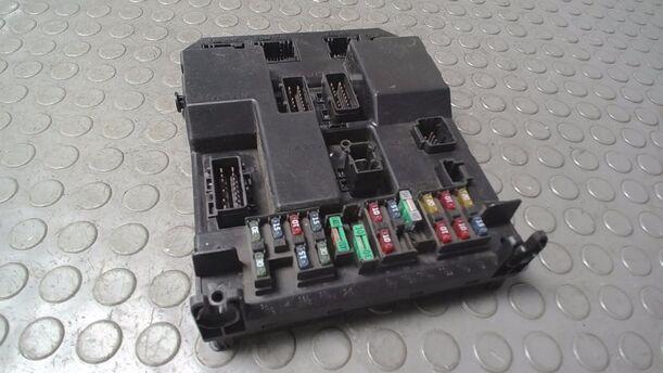 Foto: BODYCONTROLMODUL eines Peugeot 307 HDi SW 110