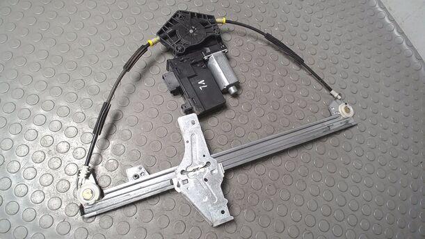 Foto: FENSTERHEBER ELEKTRISCH VORN LINKS eines Peugeot 307 HDi SW 110