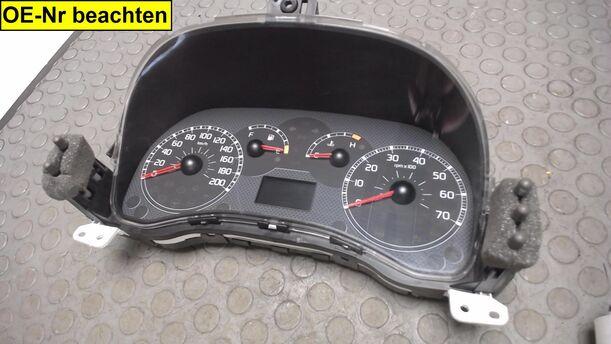 Foto: TACHOEINHEIT eines Fiat Panda 1.2