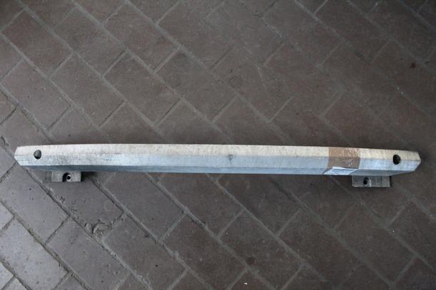 Foto: VERSTÄRKUNG HINTEN eines Audi A3 1.9 TDI