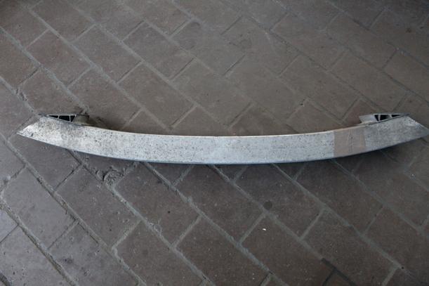 Foto: VERSTÄRKUNG HINTEN eines Audi A3 1.9 TDI