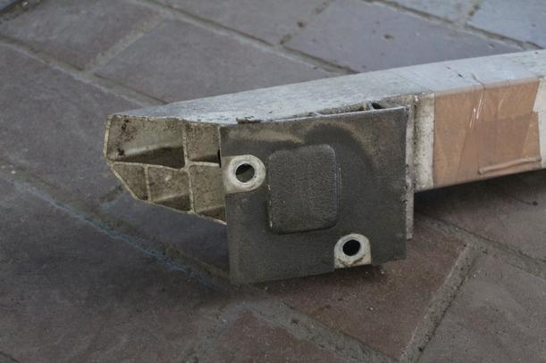 Foto: VERSTÄRKUNG HINTEN eines Audi A3 1.9 TDI