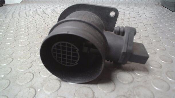 Foto: LUFTMASSENMESSER BOSCH eines Audi A3 1.9 TDI