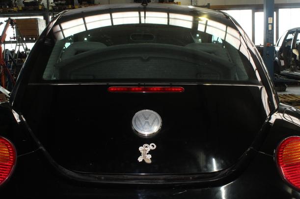 Foto: HECKKLAPPE / HECKDECKEL eines VW New Beetle 2.0