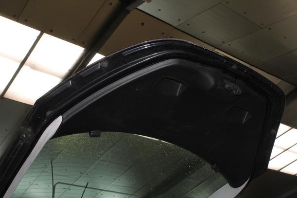 Foto: HECKKLAPPE / HECKDECKEL eines VW New Beetle 2.0