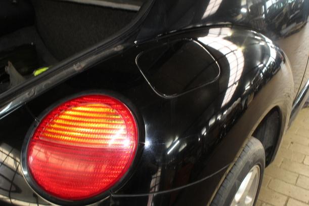 Foto: KOTFLÜGEL HINTEN RECHTS eines VW New Beetle 2.0