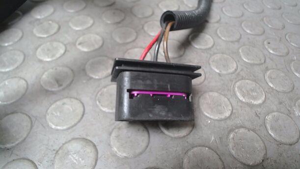 Foto: ELEKTROLÜFTER eines Audi A3 1.9 TDI