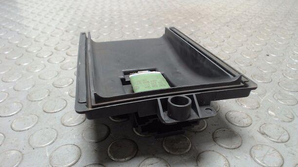 Foto: WIDERSTAND GEBLÄSEMOTOR eines VW New Beetle 2.0 GL