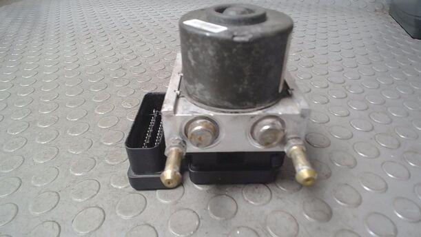 Foto: HAUPTBREMSAGGREGAT ABS eines Opel Agila 1.2 16 V GL