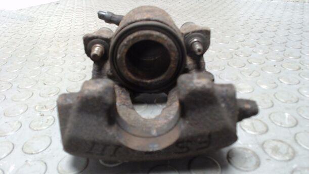 Foto: BREMSSATTEL VORN LINKS eines VW New Beetle 2.0 LS