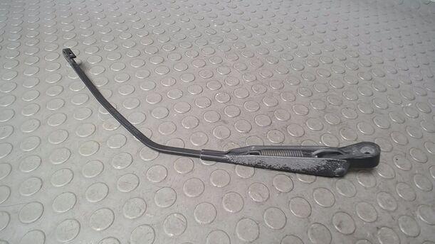 Foto: SCHEIBENWISCHERARM HINTEN eines Opel Agila 1.2 16 V LS
